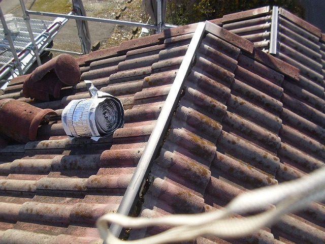 樹脂性の桟木の取り付け